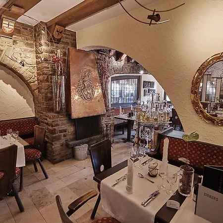 Ringhotel Hotel Rüdesheim nad Renem
